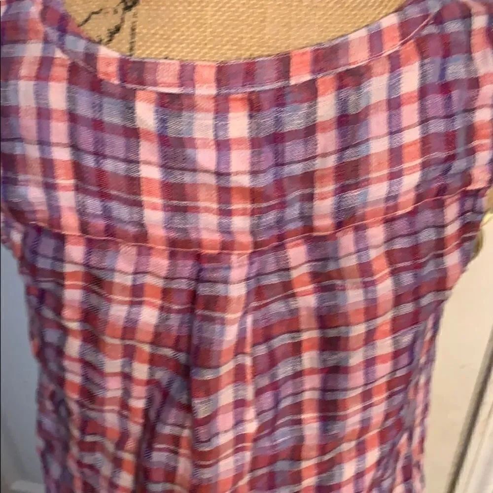 Lucky brand top. - Picture 5 of 8